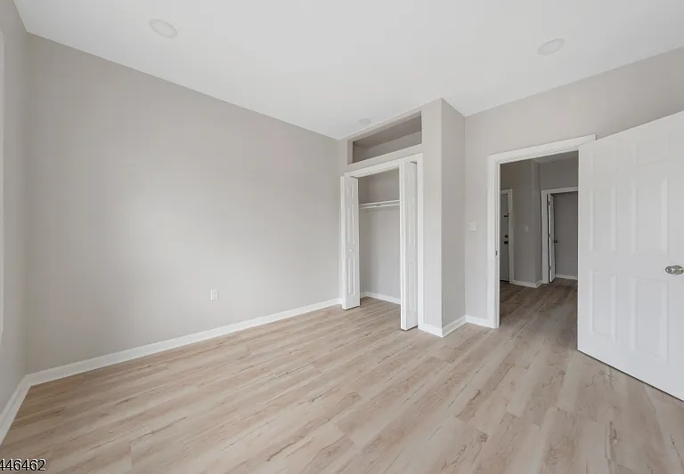 59 Henry St #B3 — Photo 8