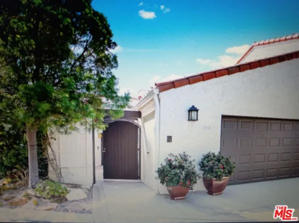 1912 Palisades Dr, Pacific Palisades, CA 90272