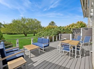 6 Saint Andrews Cir, Southampton, NY 11968