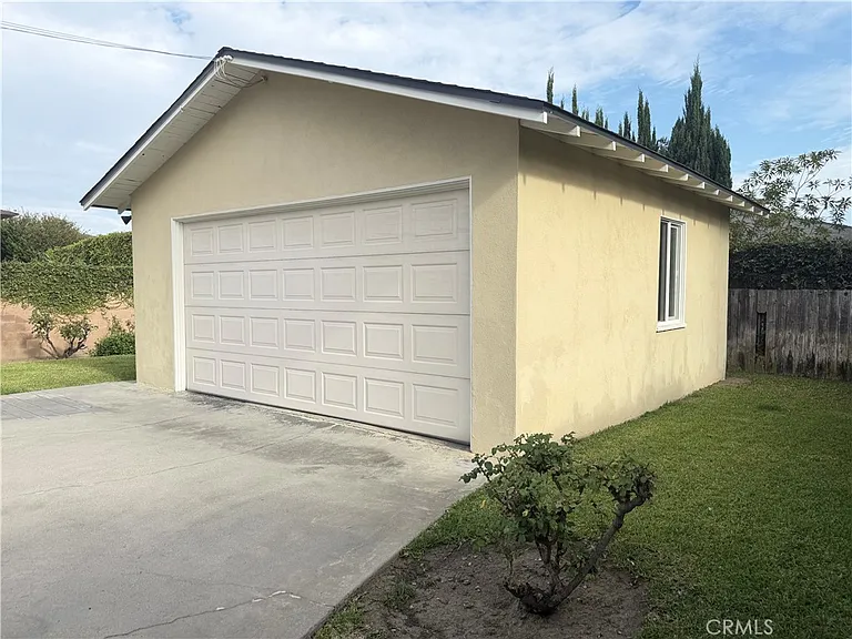 8340 1/2 Longden Ave — Photo 21