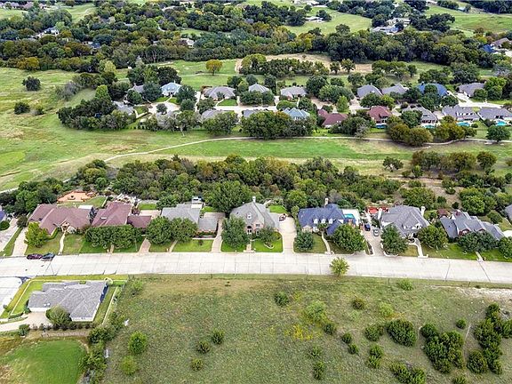 3rd image of 11416 Northview Dr