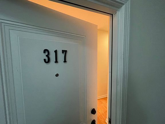 3rd image of 99 Pine St APT 317