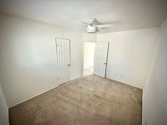 5th image of 3913 Centre St #D