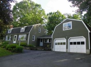 22 Woodland Dr, Townsend, MA 01469