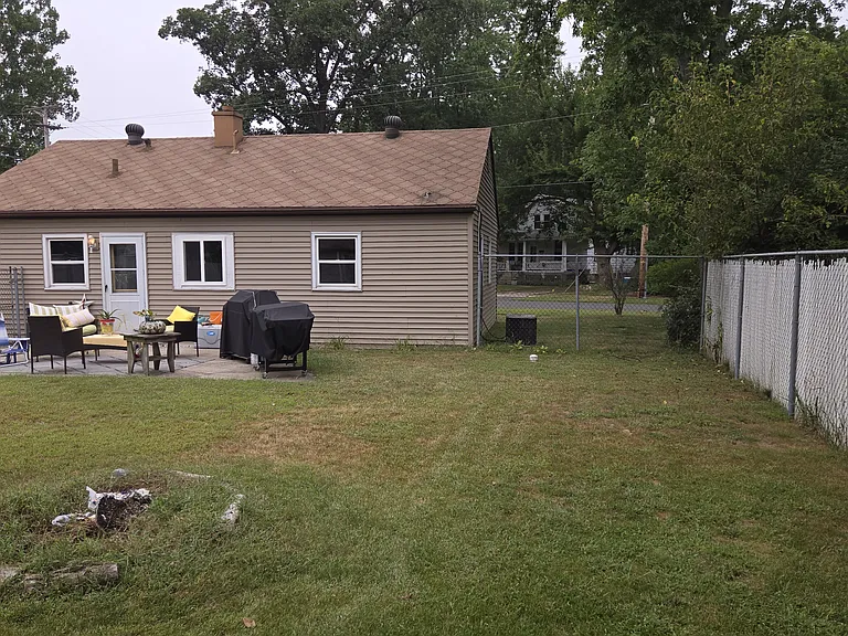 Grant St — Photo 2