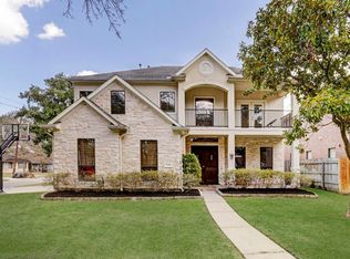 1120 Colonial St, Bellaire, TX 77401