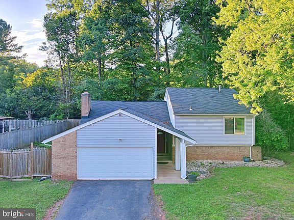 5th image of 112 Hillsdale Dr