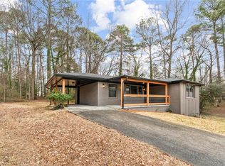 2749 Lincoln Ct NW, Atlanta, GA 30318