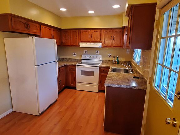 4th image of 10A Easton Dr Space 55