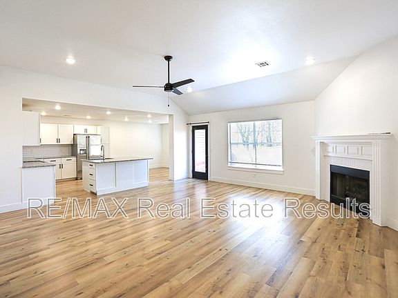 5th image of 2901 SW 8th St