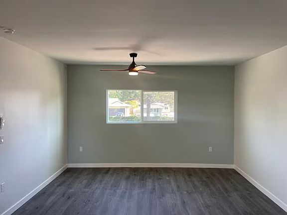 5th image of 15301 Prairie Ave APT 1