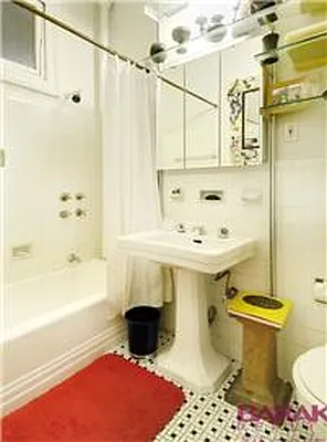 Sold by Barak Realty | media 1