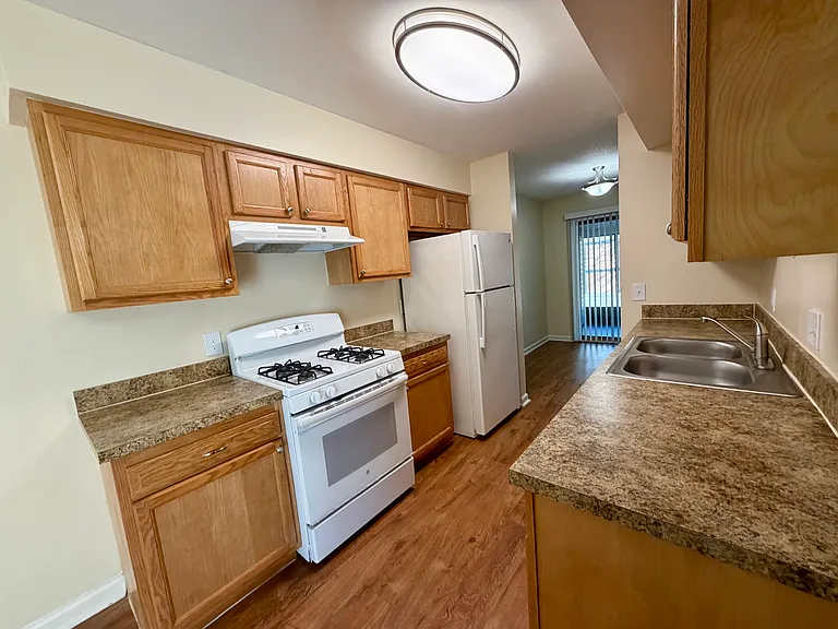 Saddle Brook Landings — Photo 65