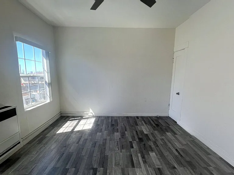 405 Soto. — Photo 9