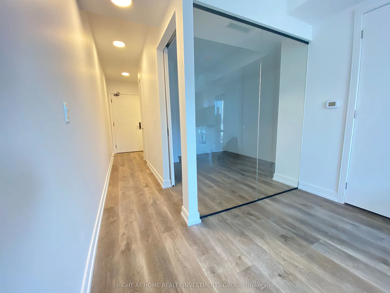 1 bed, $1,600 — Photo 4