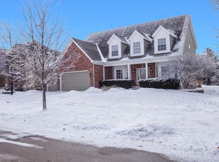 677 Greenfield Rd, Sugar Grove, IL 60554