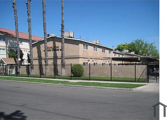 2 bed, 720 sqft, $1,250 — Photo 1