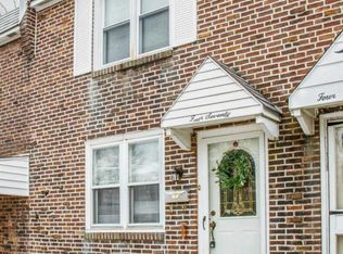 470 Westmont Dr, Collingdale, PA 19023