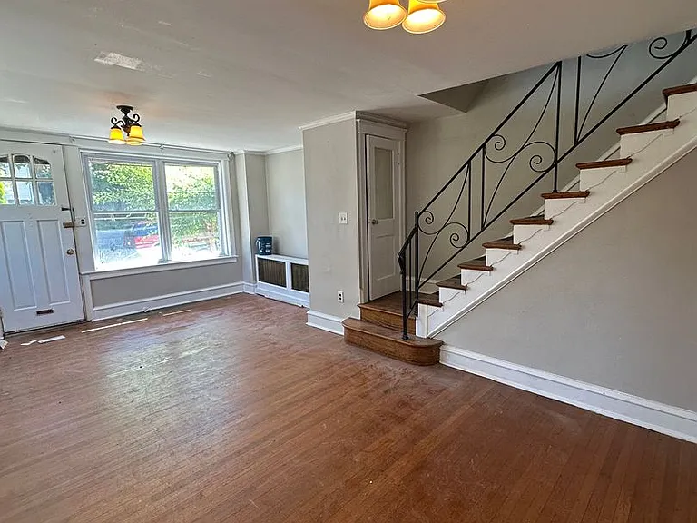 500 Glendale Rd — Photo 3
