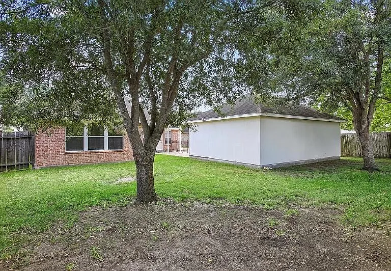 2718 Atlas Dr — Photo 29