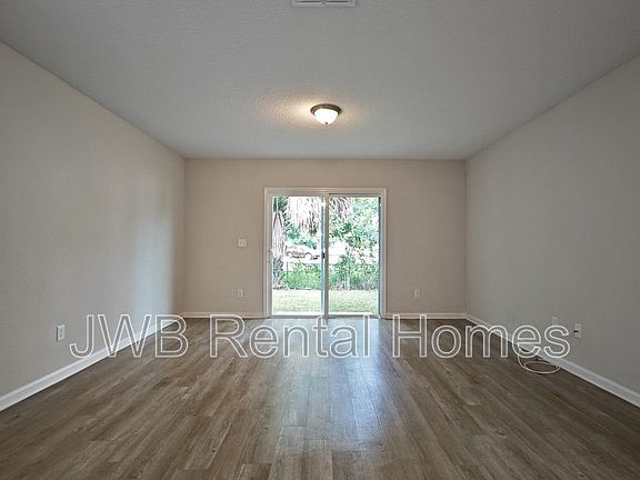 5th image of 1250 Mull St