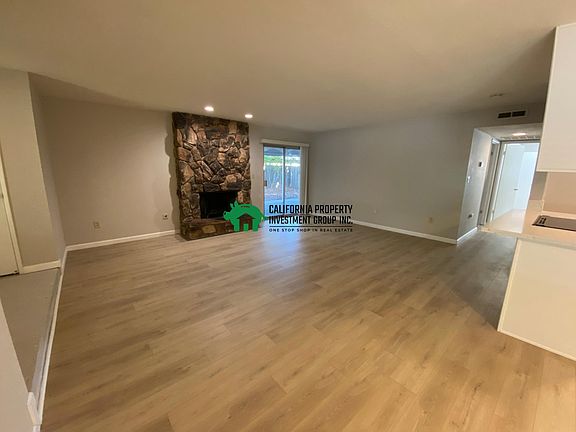 3rd image of 5422 Marconi Ave