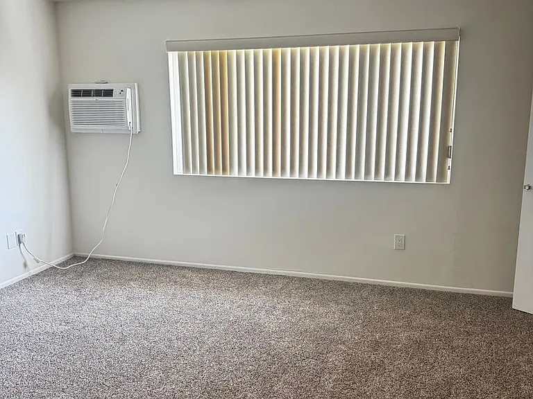 1501 Estate Villas — Photo 8