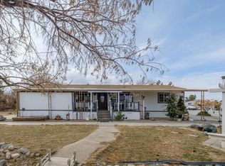 11624 Acanthus Rd, Phelan, CA 92371