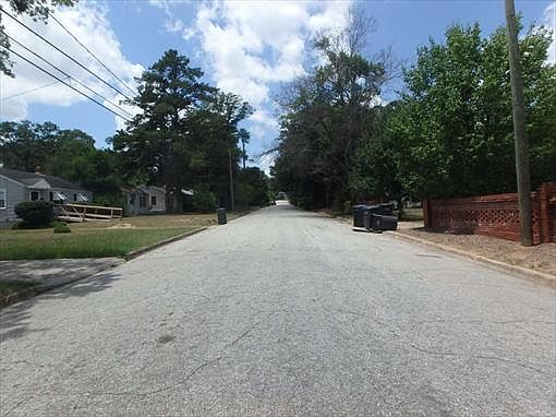 2nd image of 2029 Richmond Ave