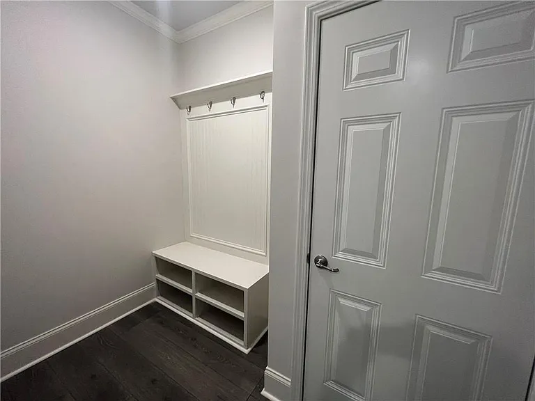 7214 Whitewater Dr — Photo 12