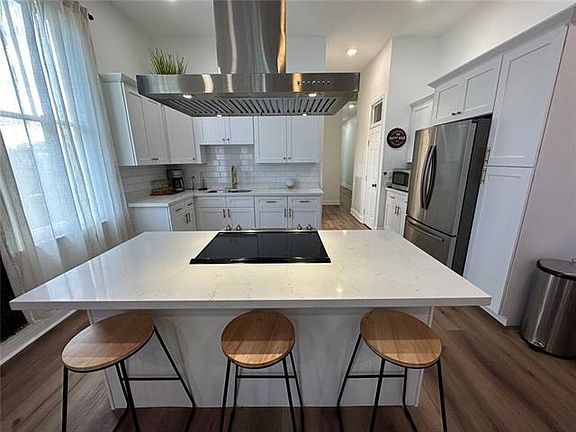 2nd image of 2408 Franklin Ave