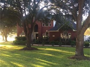 1211 Brazos Oaks Ct, Sealy, TX 77474