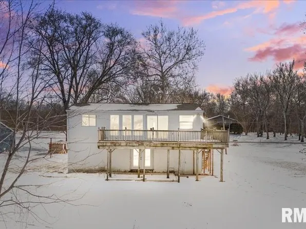 266 Island Ave, East Moline, IL 61244
