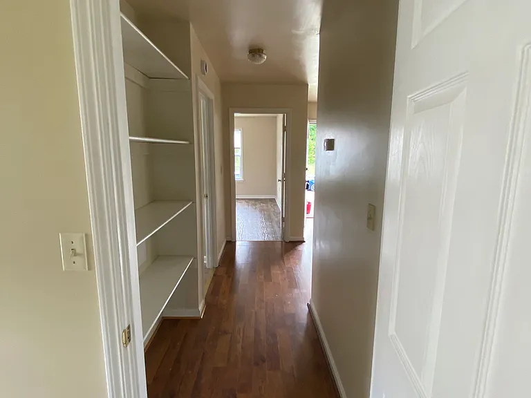 1727 Baird St — Photo 11