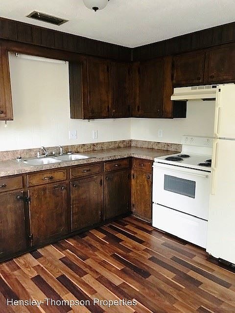 1st image of 1406 Garden Dr APT C