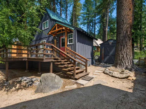 13444 Moraine Rd, Truckee, CA 96161