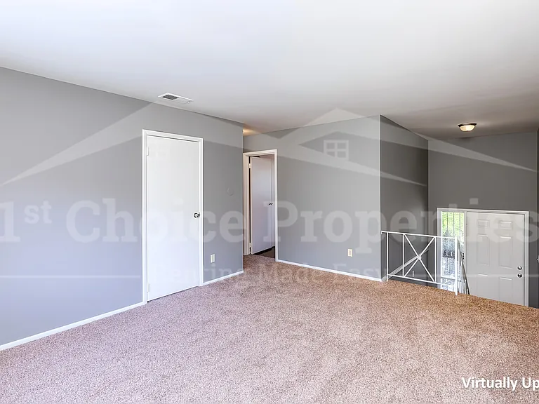 1112 S Gale Dr — Photo 5