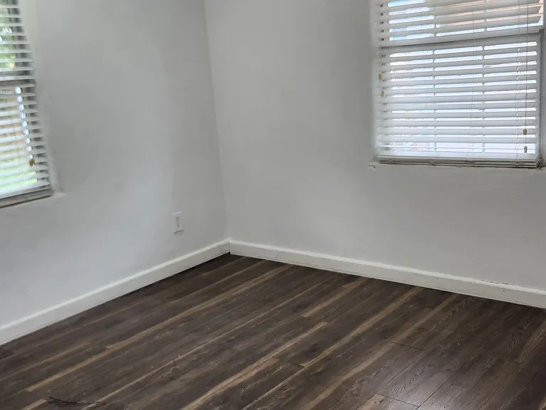 1316 Springdale St — Photo 23