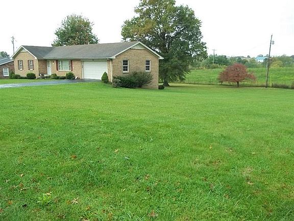 3rd image of 35 Glenmoore Hts