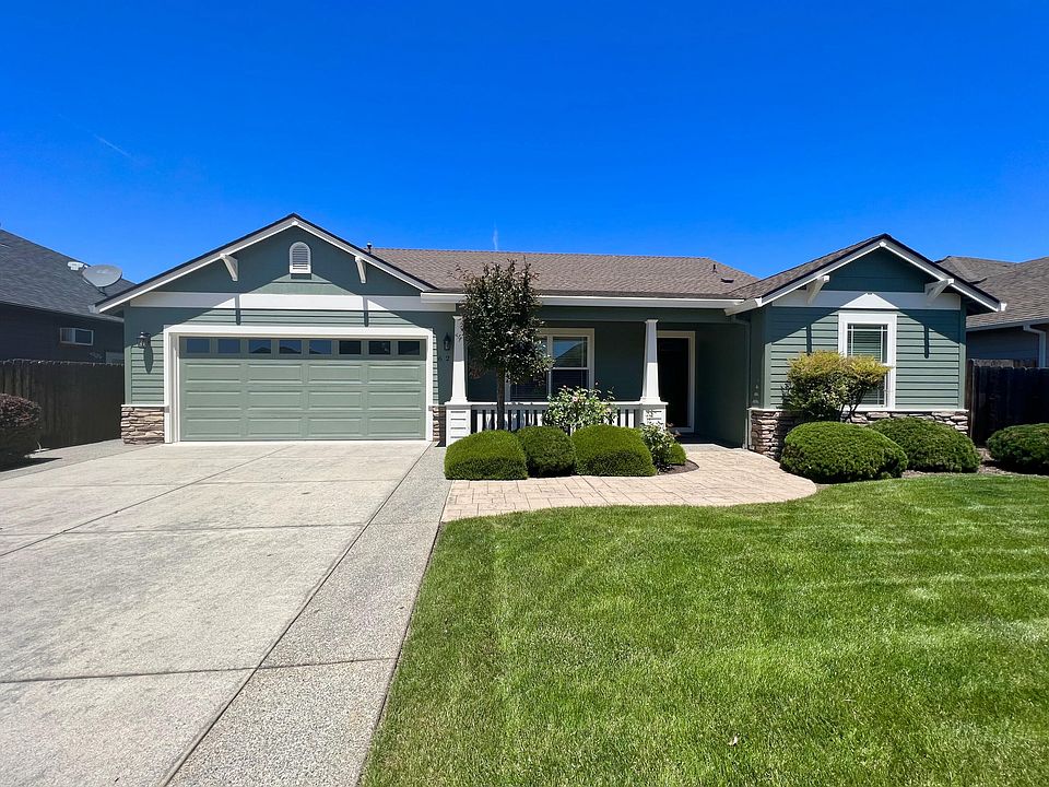 1st image of 623 Cedarwood Dr