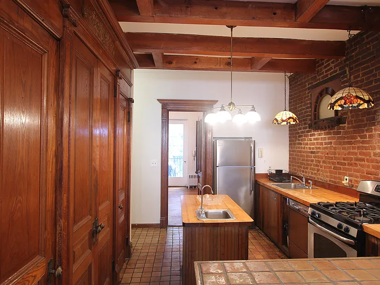 124 W 80th St #4 — Photo 3