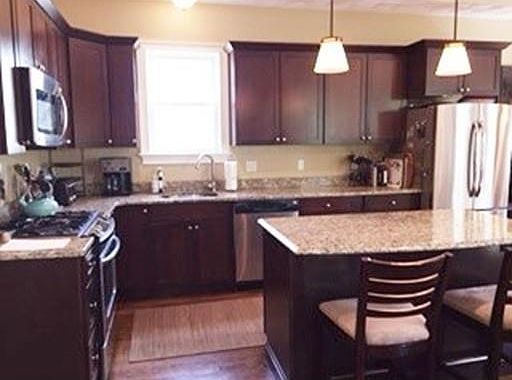 4th image of 98 Washington Sq Unit 12