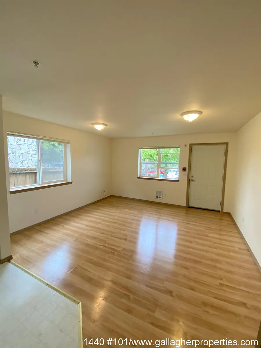 Building Photo - 1440 NW 64th St #101