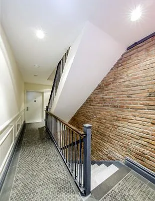 Rented by Icon Realty Management | media 70