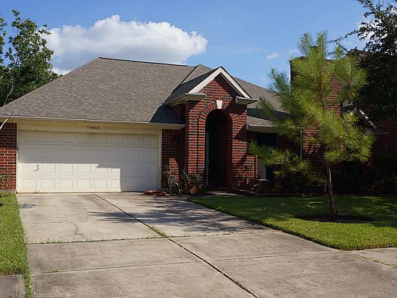 Front view of the house.