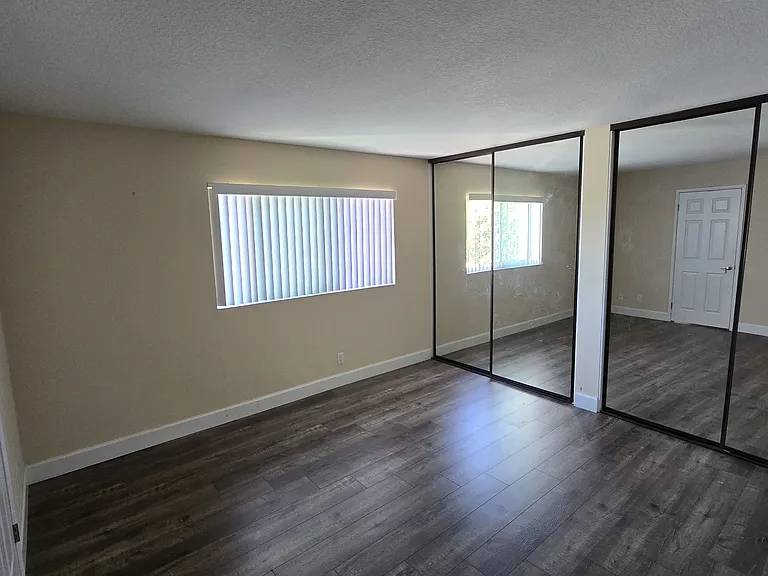 9563 Graham St — Photo 13