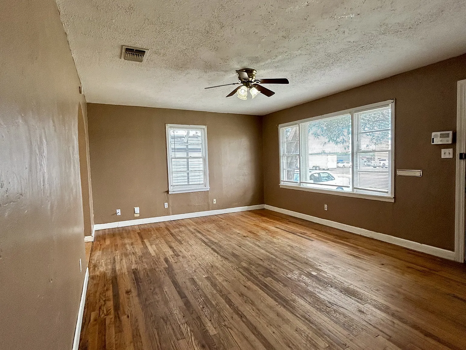 2707 35th Street - front — Photo 4