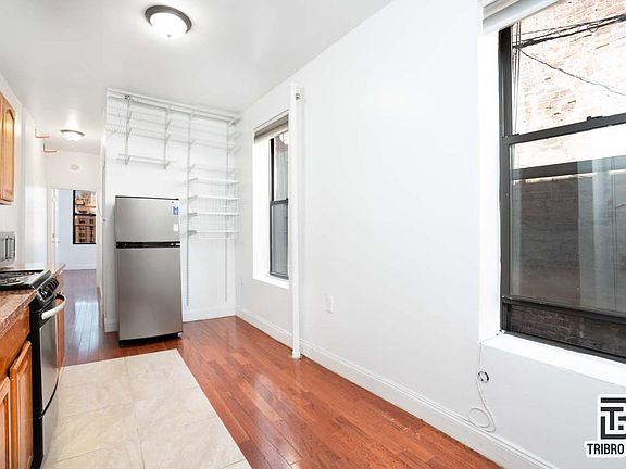 4th image of 349 E 109th St #2A