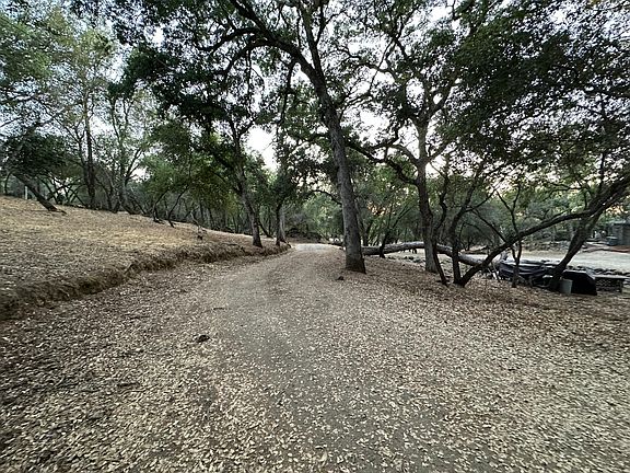 5th image of 5085 Lake Forest Dr #1