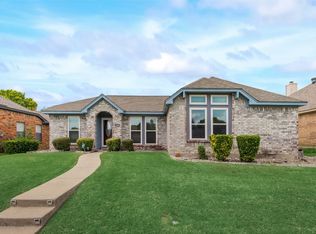 2209 Orchard Trl, Garland, TX 75040